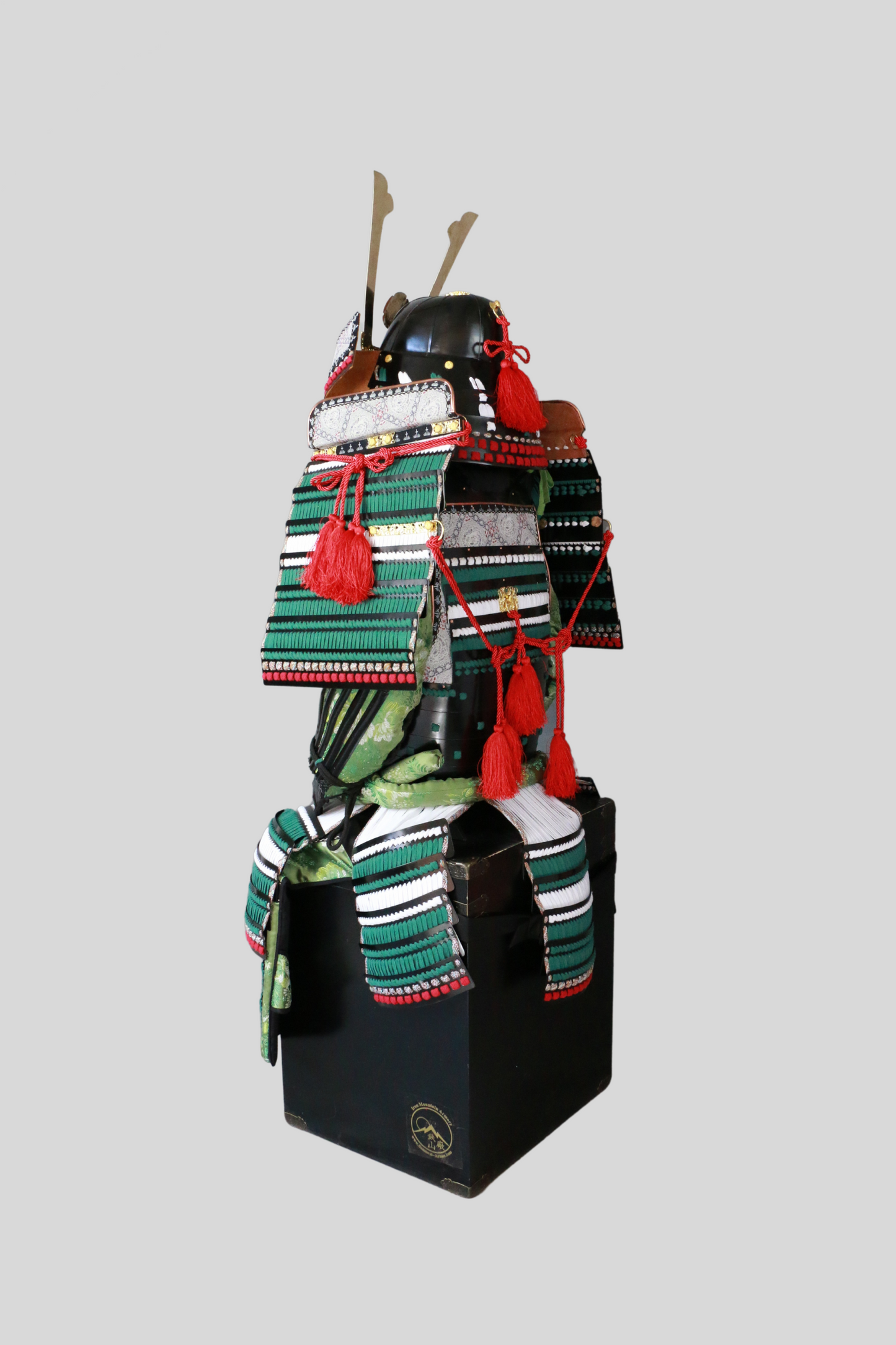 Samurai Armor – Emerald Guardian of Muromachi